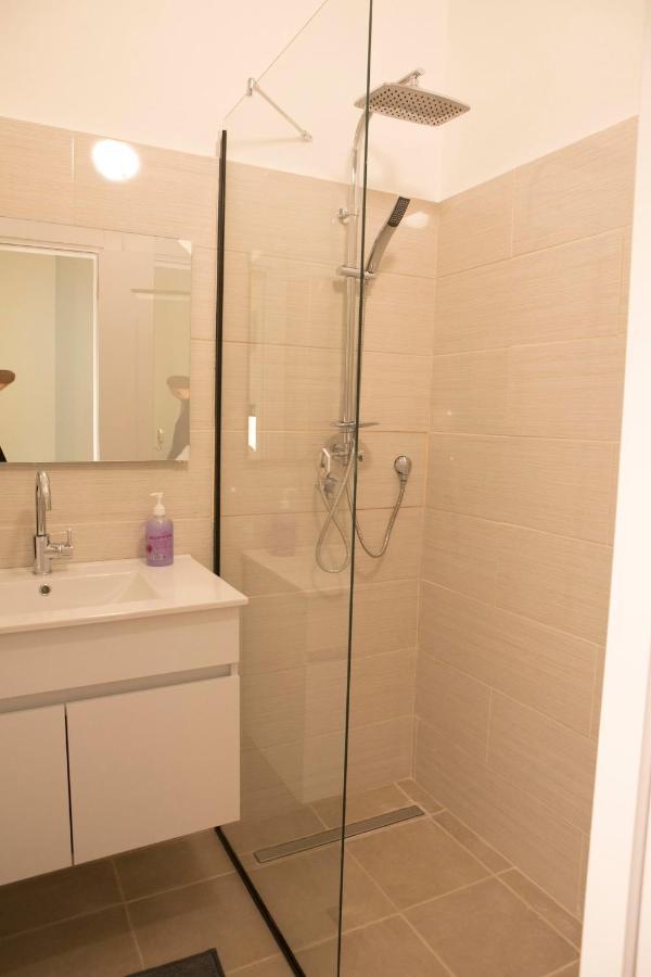 Beautiful Tel-Aviv Port & Beach Dizzengoff Apartments - Host By Bookiz Eksteriør bilde